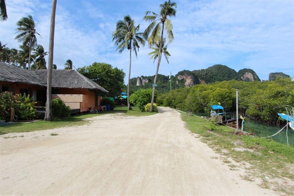 Phi Phi Ba Kao Bay Resort Exteriör bild
